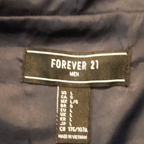 Forever 21 Pullover - Picture 6 of 6
